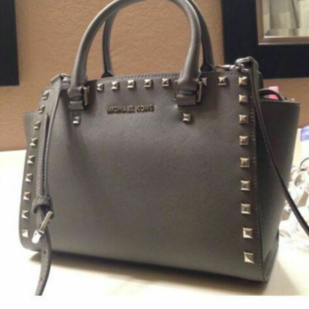 MICHAEL Michael Kors Medium Tote in Grey